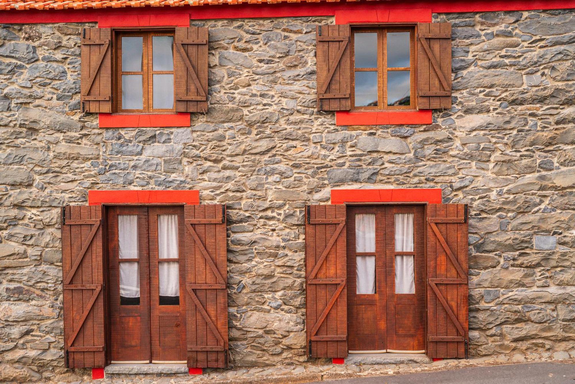 King'S House - Centennial House Ribeira do Raposo Buitenkant foto