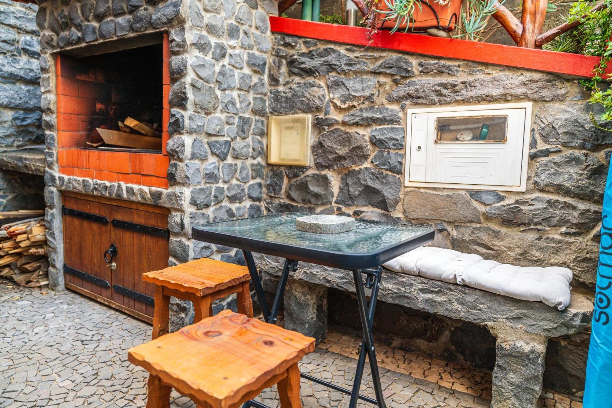 King'S House - Centennial House Ribeira do Raposo Buitenkant foto